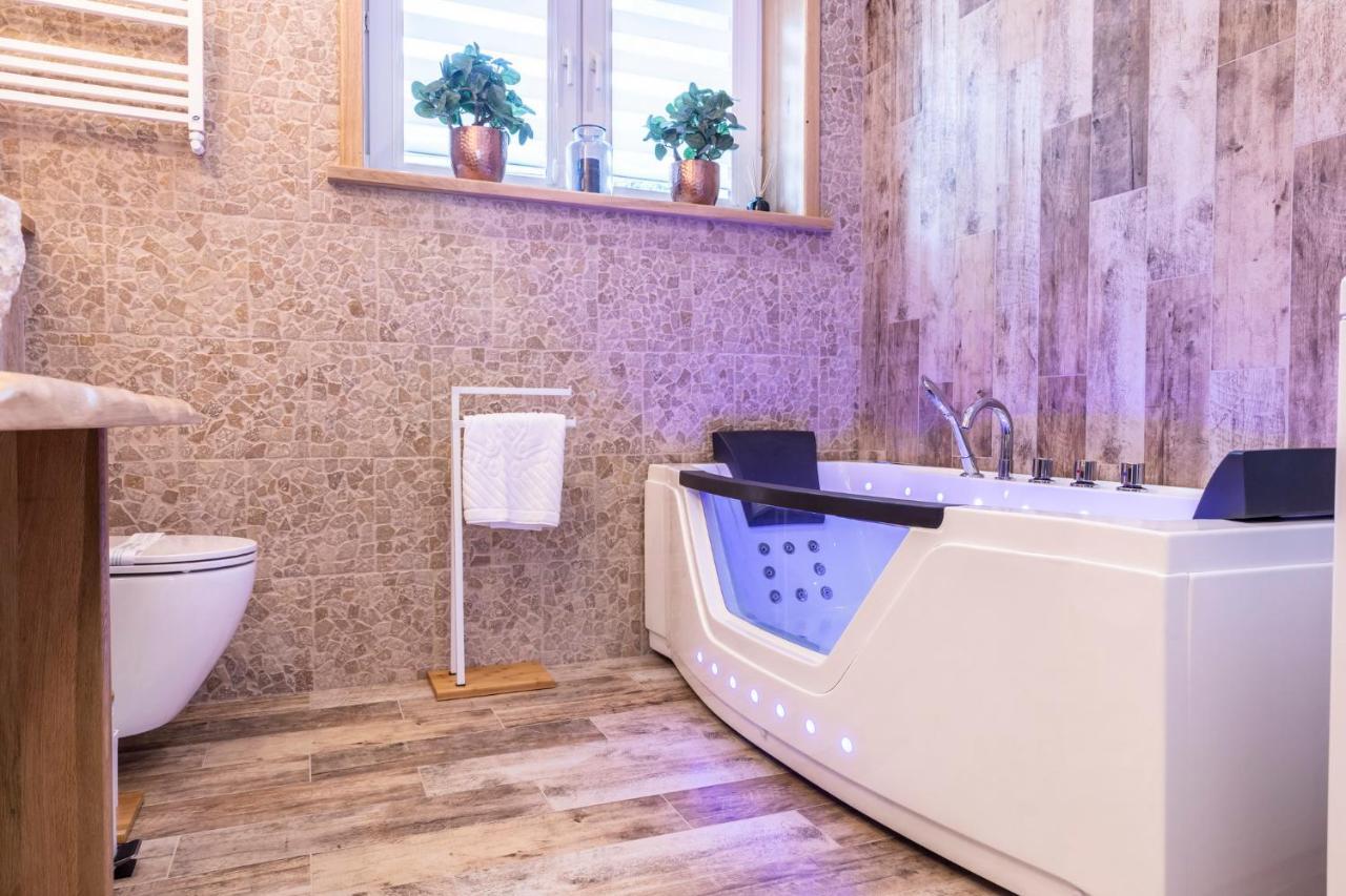 Ferienwohnung Bunia W Zakopanem Z Jacuzzi Exterior foto