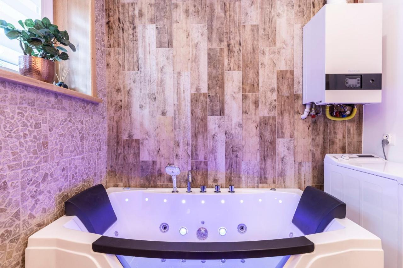 Ferienwohnung Bunia W Zakopanem Z Jacuzzi Exterior foto